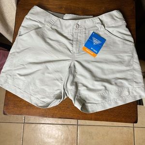 Woman’s Columbia shorts color light gray Brand new with tags in size Small